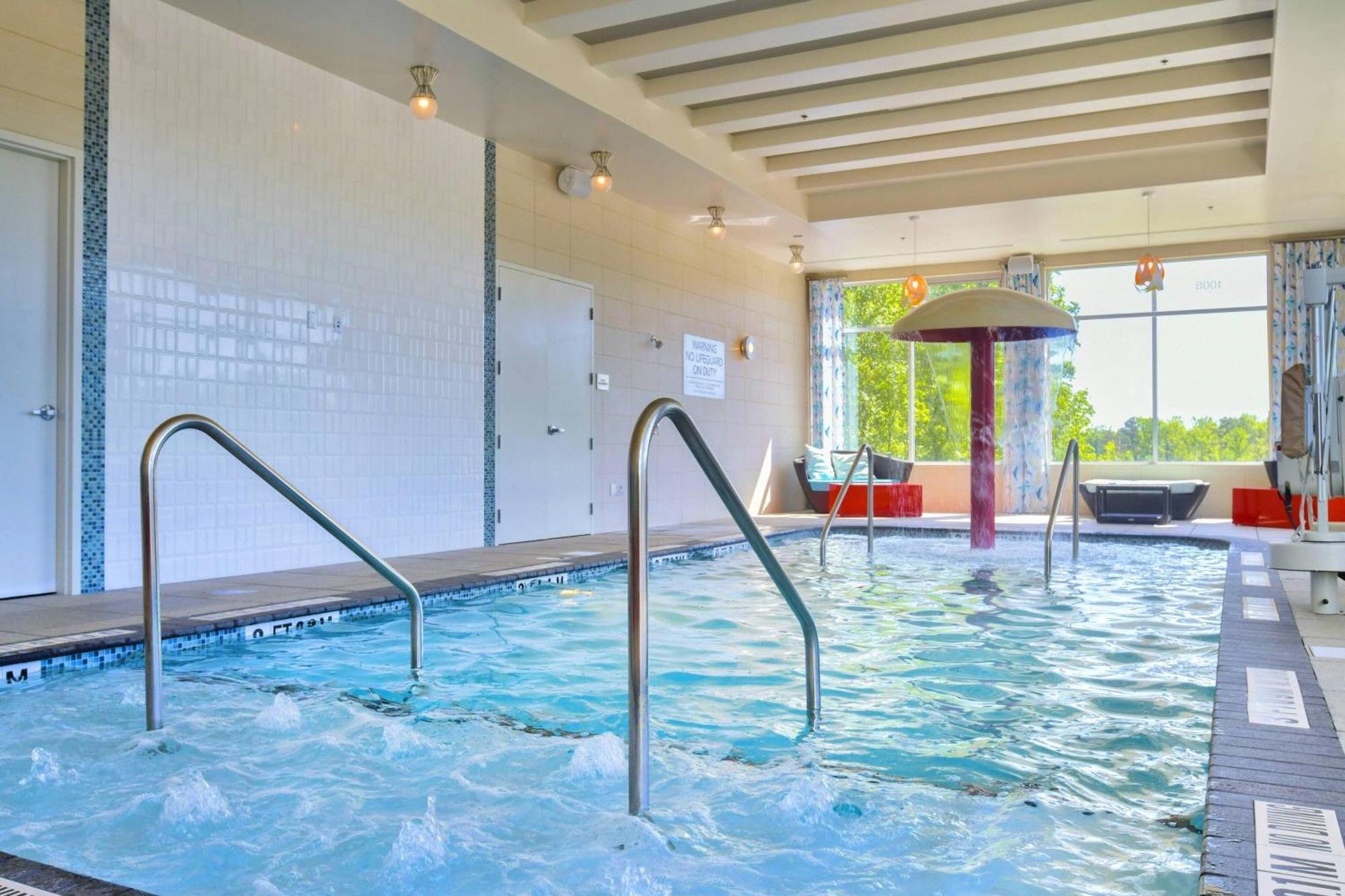 Courtyard By Marriott Raleigh Cary/Parkside Town Commons Hotel Kültér fotó
